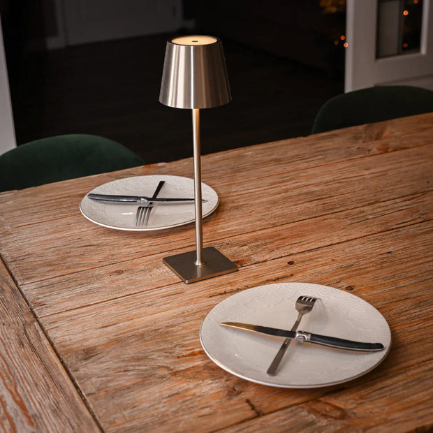 ChicLight™ - Draadloze LED Tafellamp